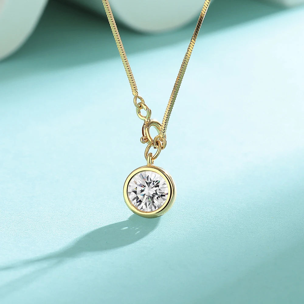 1CT Round Cut Moissanite Pendant Necklace for Women S925 Silver 18k Vintage Gold Plated Solitaire Diamond Necklace Jewelry Gift